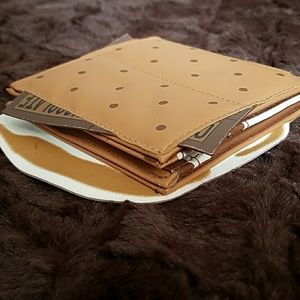 Claire's S'mores Wallet